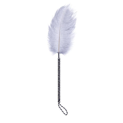 šteklítko z hodvábneho peria na dlhej rúčke biele perie fetish addict